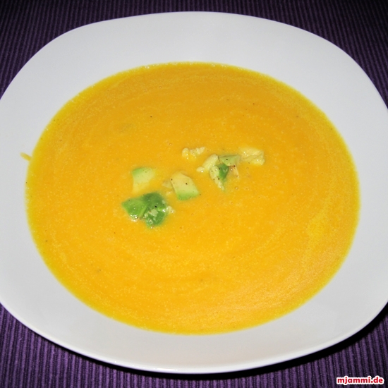 Möhrensuppe mit Kokosmilch, Ingwer und Avocado » mjammi - Koch-Blog von ...