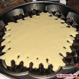 Anschließend wie Waffeln backen.